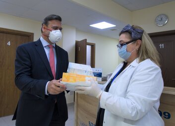 Hand over thermal-screening equipment to local public health authorities in Zugdidi Municipality