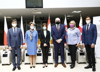 ჩეხეთის რესპუბლიკის კარიტასმა სახელმწიფო სამედიცინო ჰოლდინგს 55 ჟანგბადის კონცენტრატორი გადასცა. 