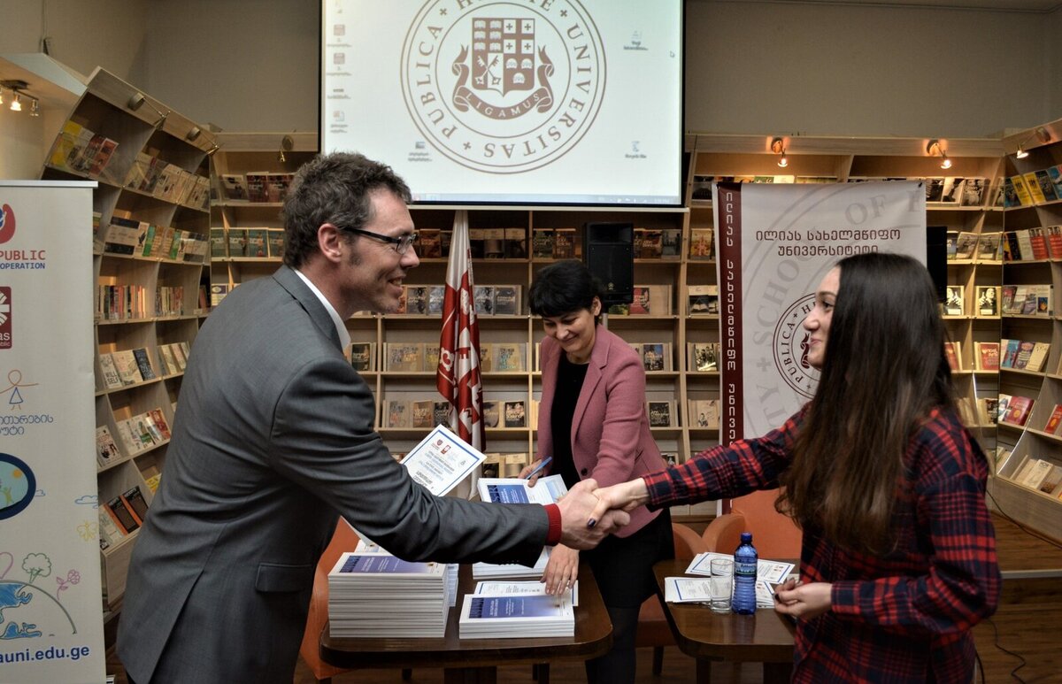 DSC_0091 (1) DSC_0091 (1)